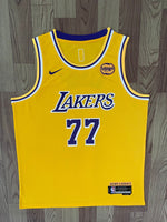 La Lakers Yellow - Doncic 77 - Master Quality